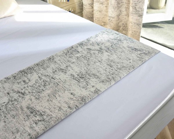 -2023310B-Bettüberwurf »VENEDIG« Wendbar Jacquard Vielseitig Elegant Beidseitiges Design