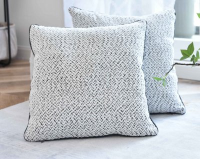 -2023330K-2-2 Dekokissen Chenille Bouclé-Optik...